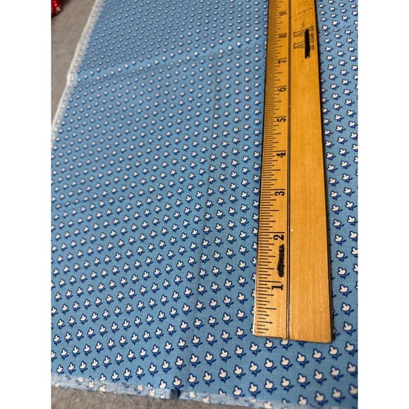 Blue Cotton Fat Quarter 18x22 Inches Small White Floral Print Quilting/Sewing Fa - Picture 2 of 6
